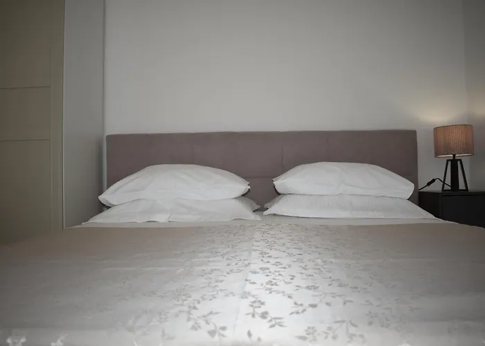 Dragovic * Brodarica (Sibenik-Knin)